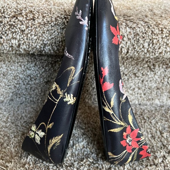 Balenciaga Women's Black Floral Leather Ballet Flats - Picture 8 of 12